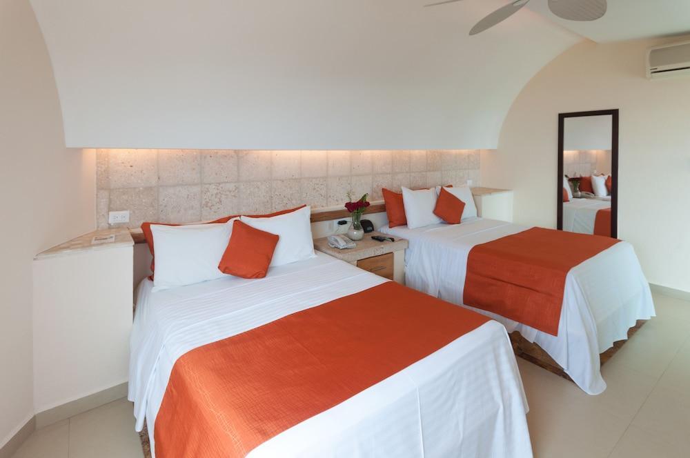 Artisan Playa Esmeralda Family Beach Hotel Playa Chachalacas Экстерьер фото